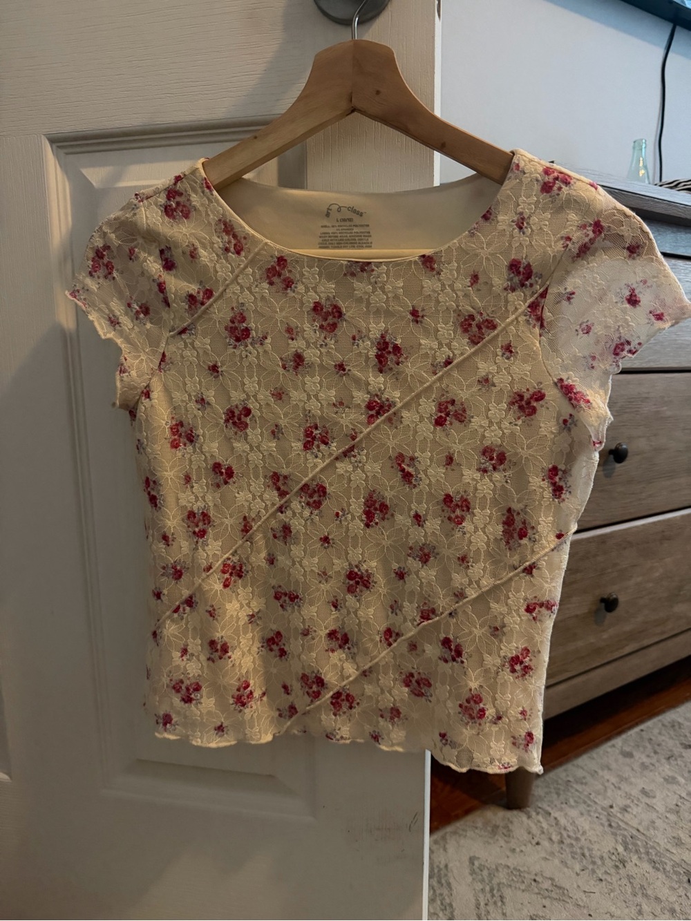 Women's Cream Lace Floral Cap-Sleeve Top with Pink Accent